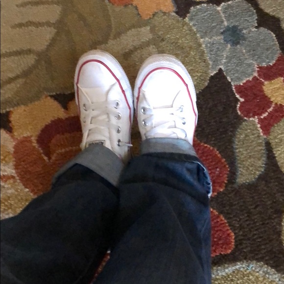 Meet your Posher, Tori - Picture 1 of 1